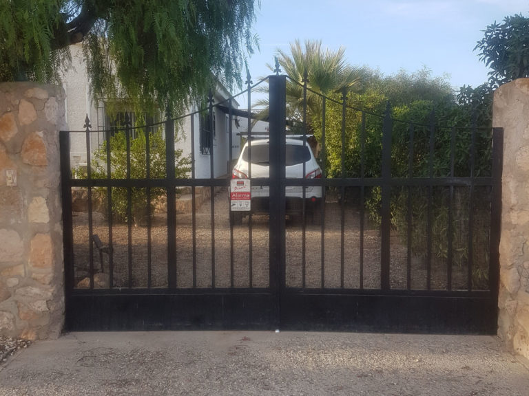 Gate Extension